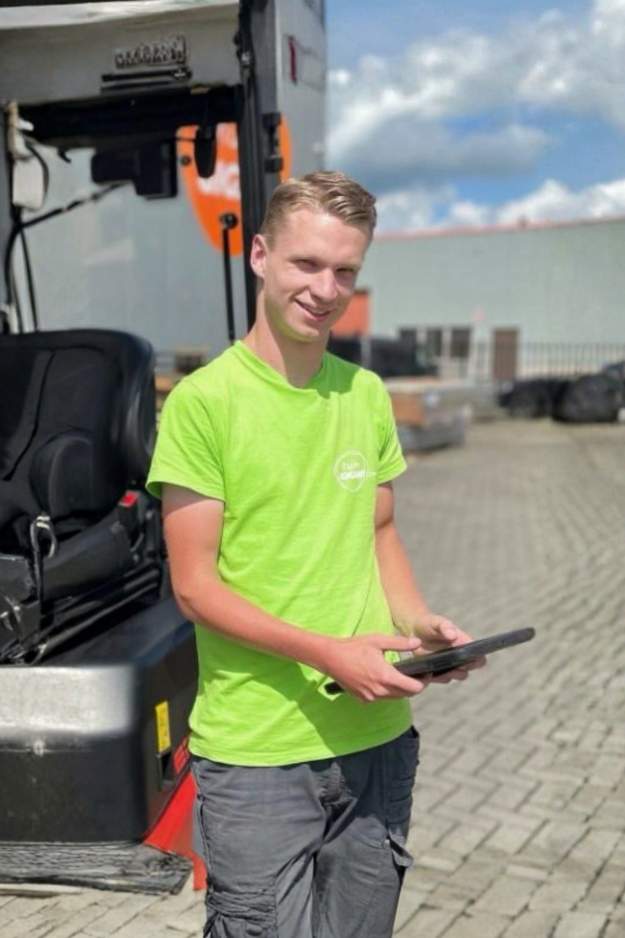 Sybren — Logistiek medewerker bij Tuingigant / Schuttinggigant